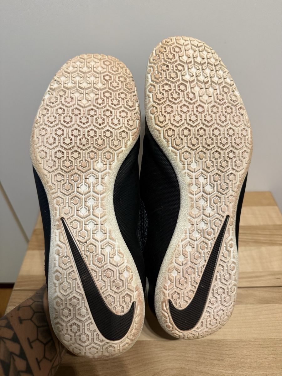 Scarpe da uomo: Nike Schuhe Schwarz – Usato da Wädenswil venduto da dom_pz5d 3