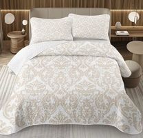 grosser Bettüberwurf 240x260 beige/weiss u. 2 Kissenüberzüge