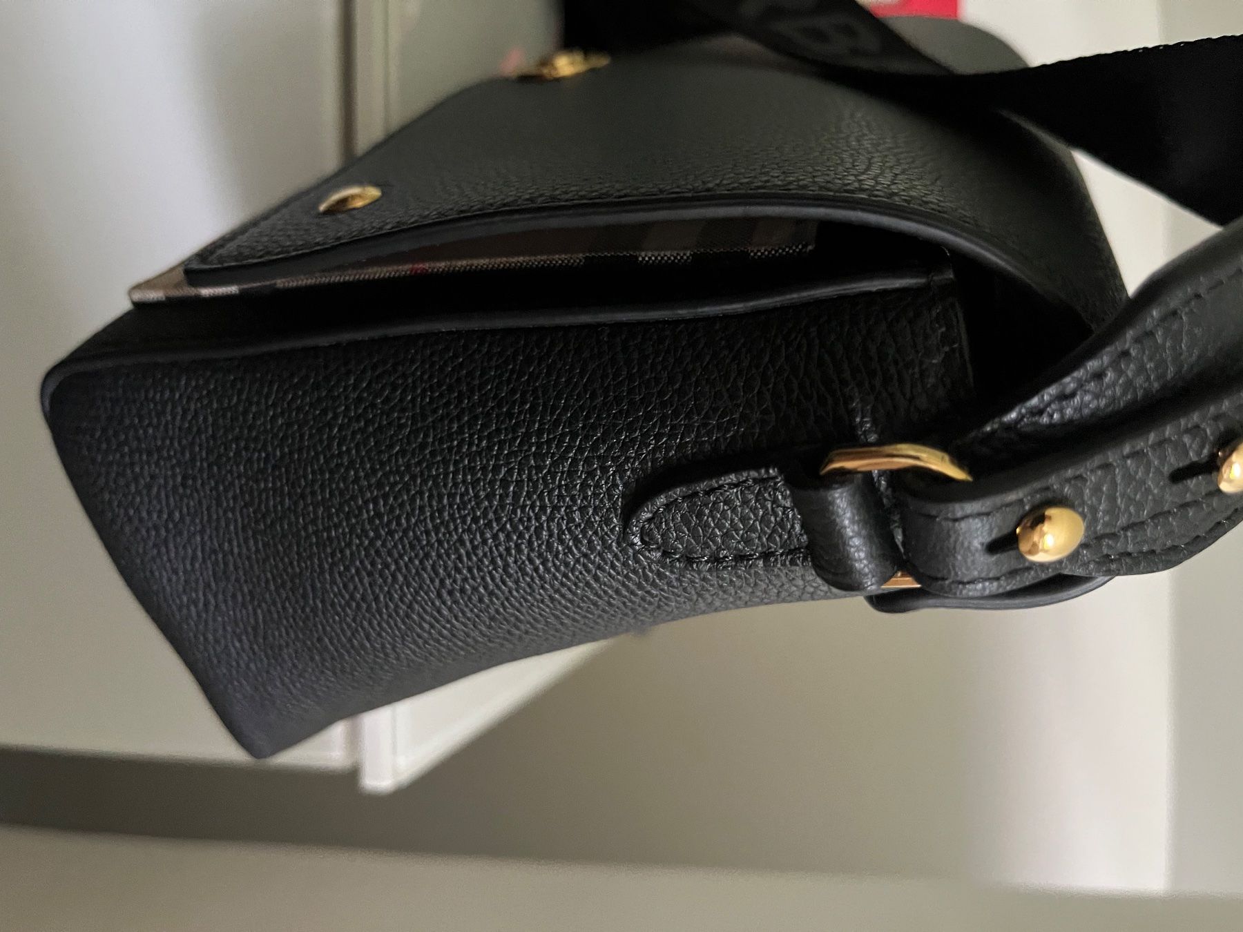 Burberry Borse: Burberry Ledertasche – Usato da Metzerlen venduto da DG71 2