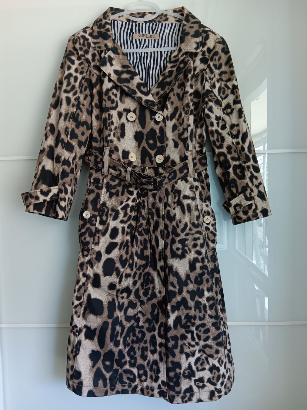 Marc Cain Mäntel: MARC CAIN Manteau leopard taille 4 (40) – Gebraucht aus Cossonay-Ville von Les_1001_perles