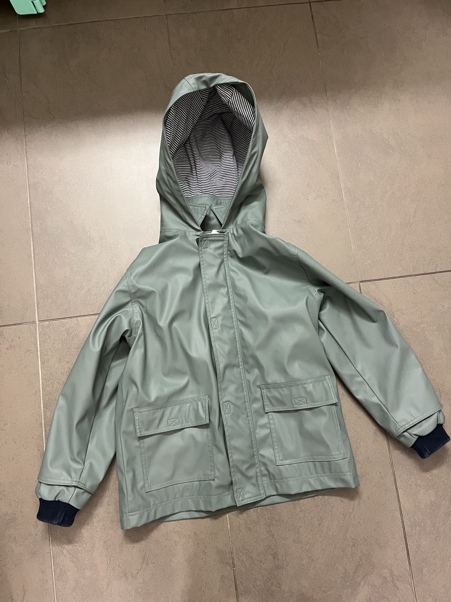 Petit Bateau Giacche & Cappotti: Petit Bateau Regenjacke 116 – Usato da Zürich venduto da Gabi_78