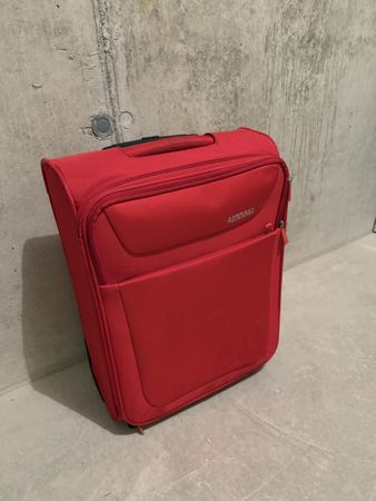 American Tourister Trolley - Handgepäck, rot