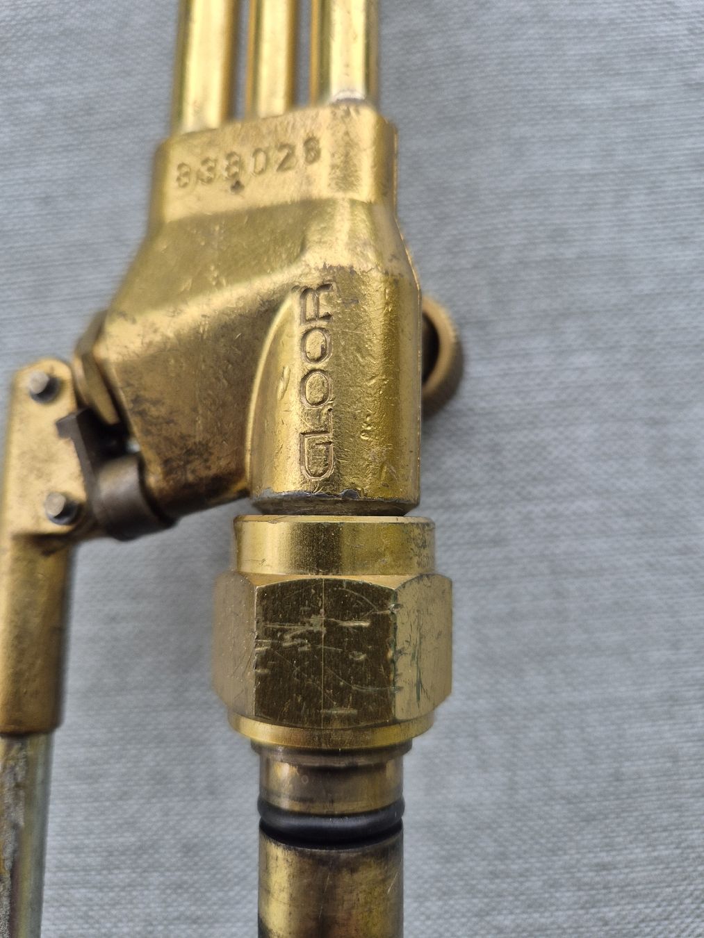 Gloor Tutti gli attrezzi: Schneidbrenner Gross mit Handgriff von GLOOR – Usato da Hausen AG venduto da roland86190 2