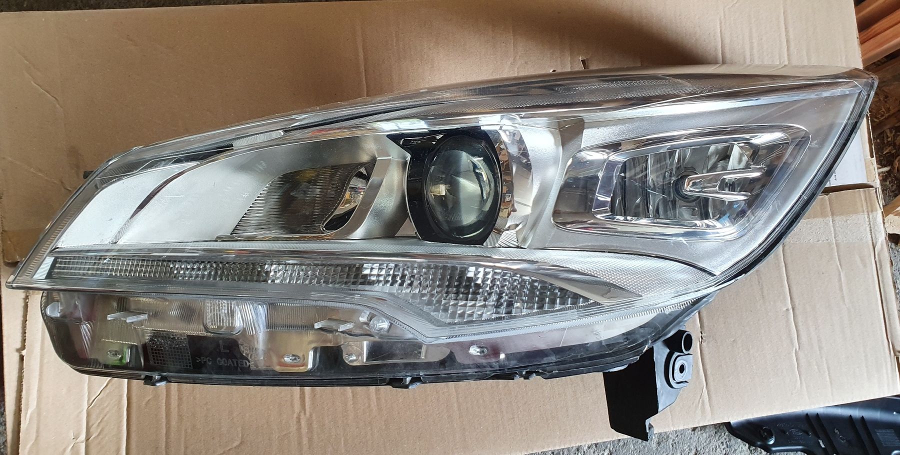 Ford Scheinwerfer: Xenonscheinwerfer Ford Kuga 2013-2019 – Gebraucht aus Conters von dave_freak