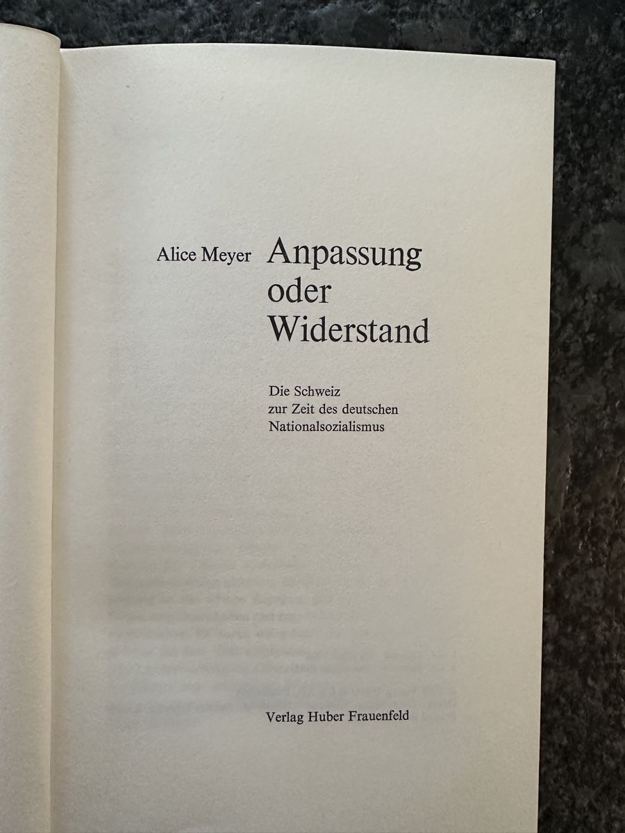Libri: Alice Meyer Anpassung oder Widerstand 1965 Buch – Usato da Zunzgen venduto da Blueberry87 1