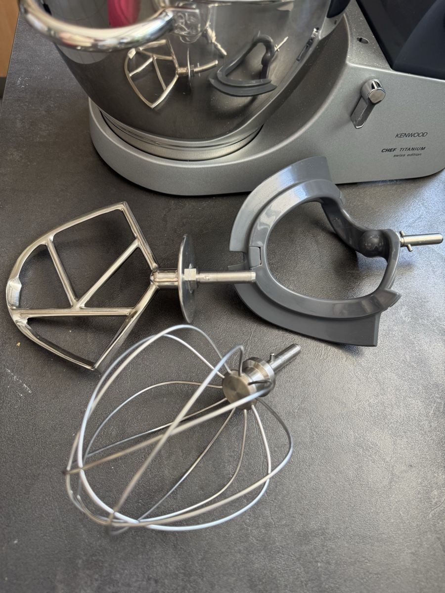 Kenwood Elettrodomestici da cucina: Kenwood Küchenmaschine KM030 – Usato da Wasterkingen venduto da GrhAli 3