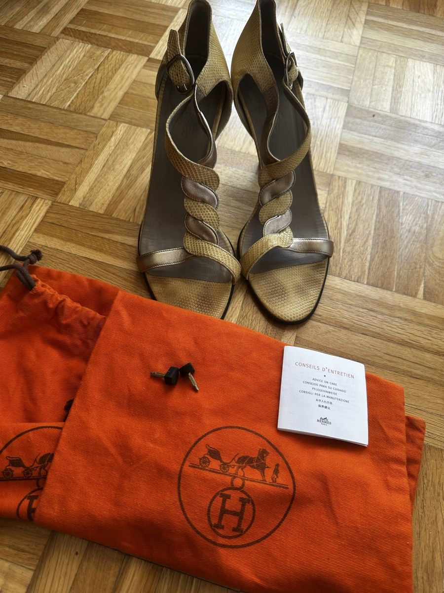 Hermès Damenschuhe: Hermès Lizard  Heels Size 37.5 – Gebraucht aus Schaffhausen von Nadiuna