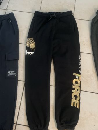 Neue Schwarze Gamer Jogginghose, Gr. 170/176