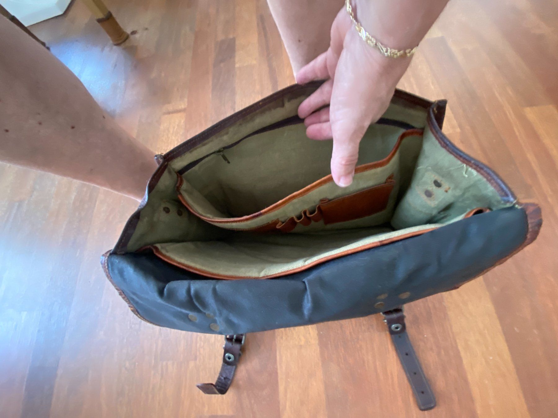 Valigie & Borse: Leder Business Tasche – Usato da Birsfelden venduto da edw_2mjn 1