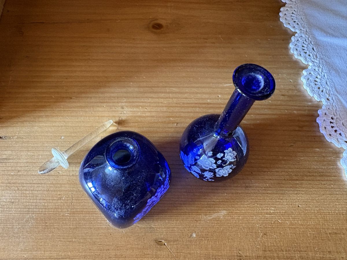 Murano Flaconi: 2 petits flacons bleu cobalt - Murano – Usato da Zweisimmen venduto da Domii 3