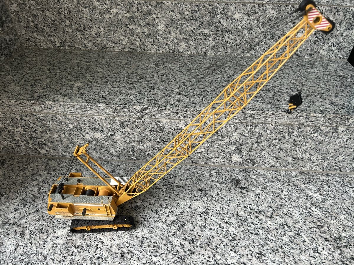 Liebherr Kits de montage: Liebherr 882 , Eberhard, 1:50 – D'occasion à Horw par Tigercat635 4