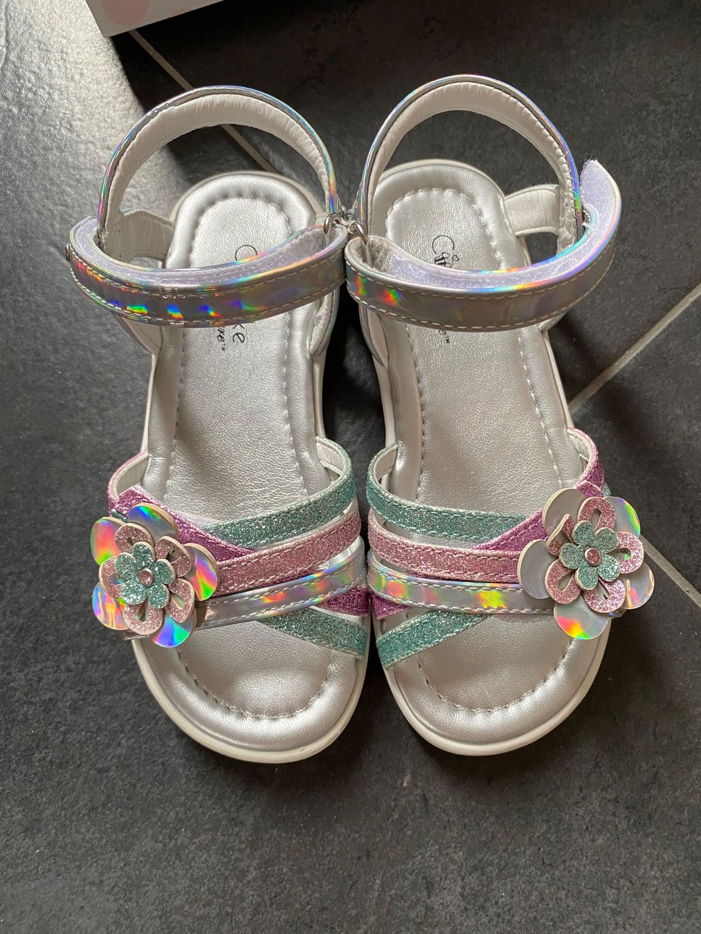 Scarpe per ragazze: Sandalen Capcake, Gr. 29 – Nuovo (secondo la descrizione) da Summaprada venduto da hirschuh506