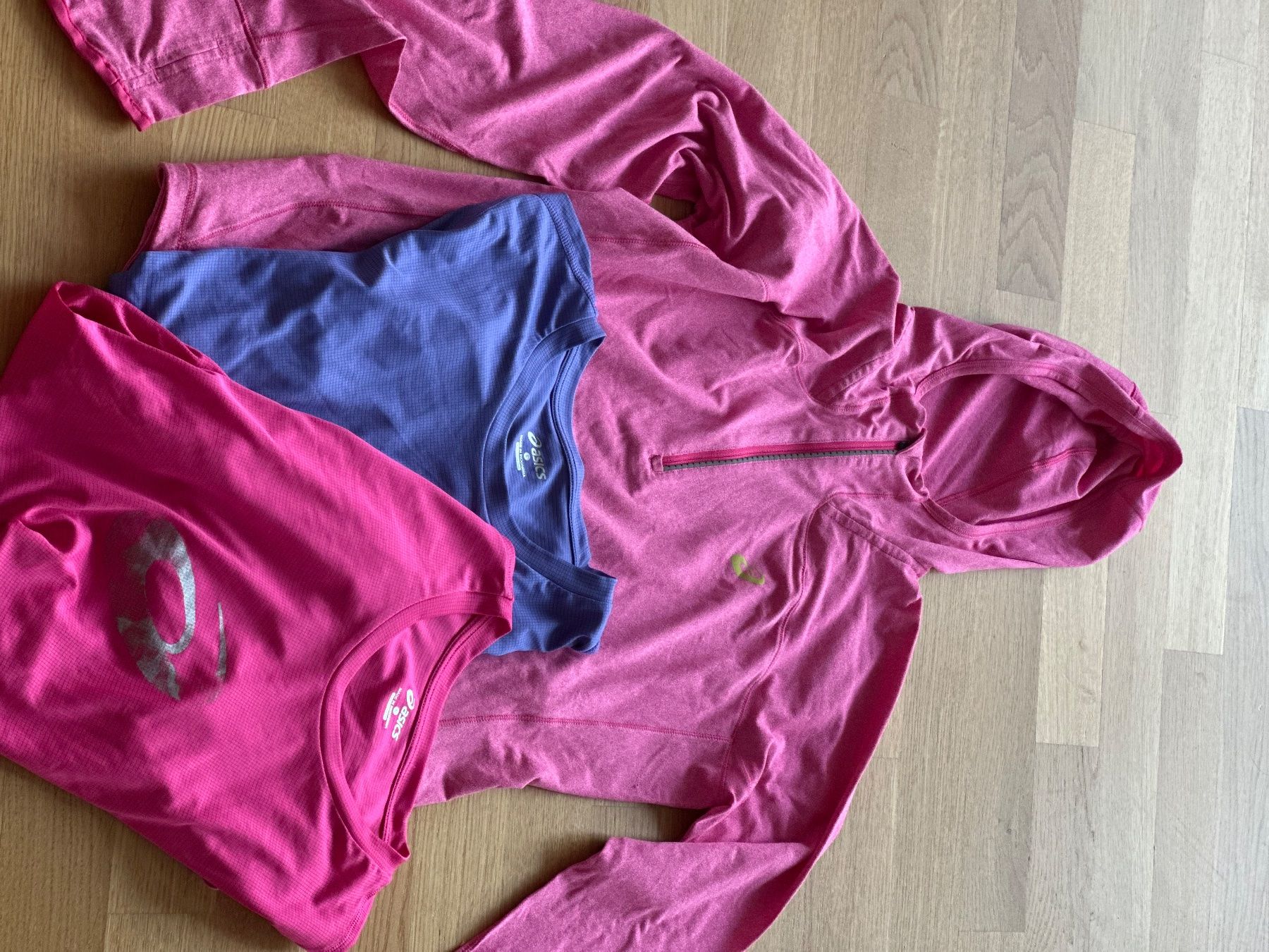 Asics Kleiderpakete: ASICS, 3 Teile / 1 Preis – Neu (gemäss Beschreibung) aus Meggen von Fenchel92 2