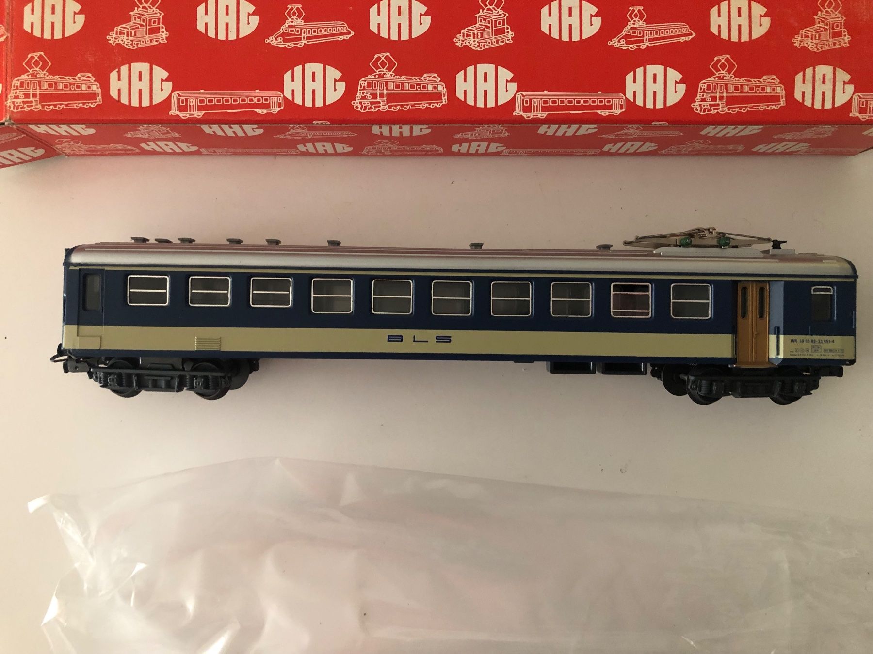 Hag Modellini di ferrovie: Hag 468 BLS Speisewagen NEU – Nuovo e nell'imballaggio originale da Ostermundigen venduto da Garmin03 1