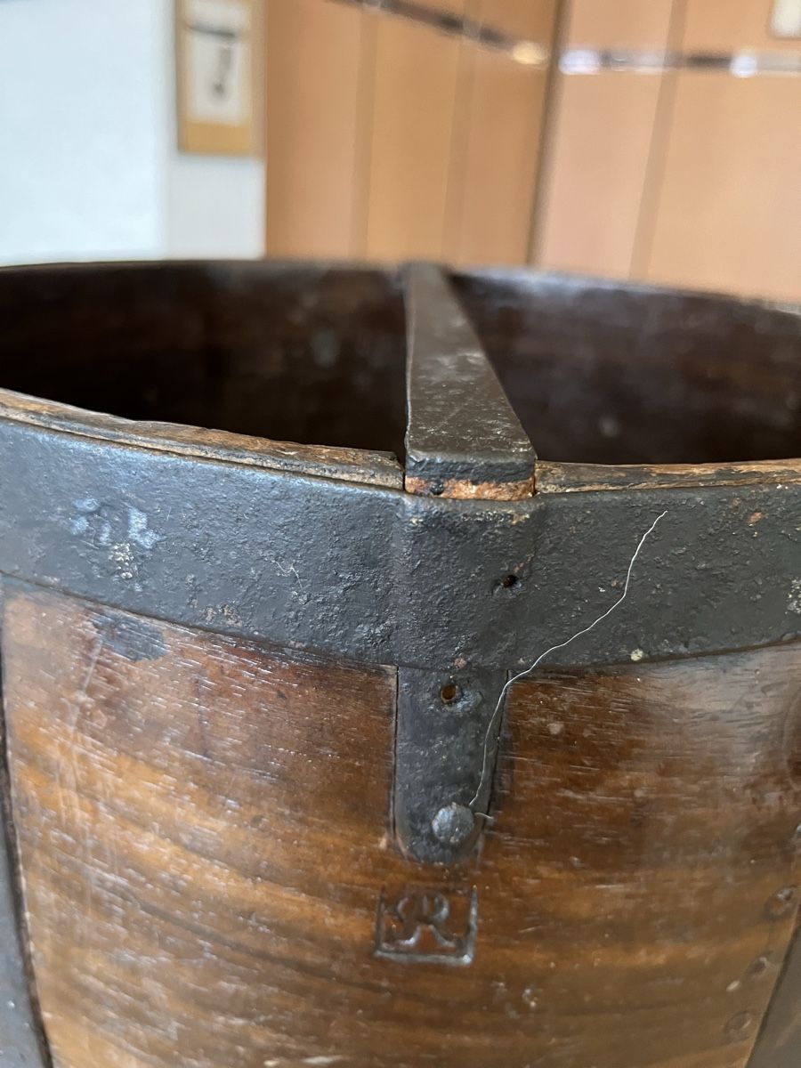 Mesurer: Ancienne mesure à grain – D'occasion à Lausanne par joltei 3