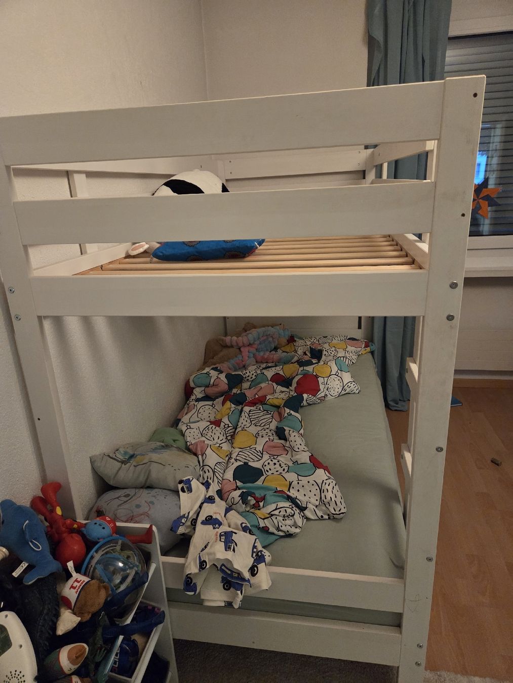 Ikea Lits: Doppelbettgestell zu verschenken Ikea Mydal – D'occasion à Bülach par zoh_7r5f 2
