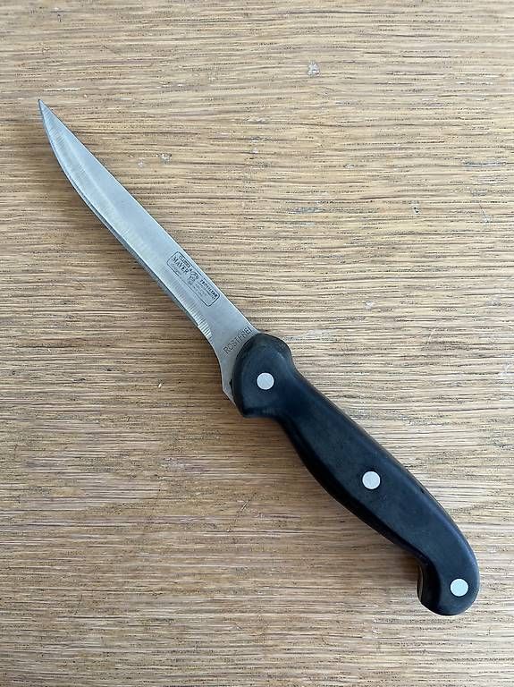 Coltelli da cucina: Classic Fleischmesser Rostfrei 14 / 27 cm – Usato da Basel venduto da ann_7w6q 1