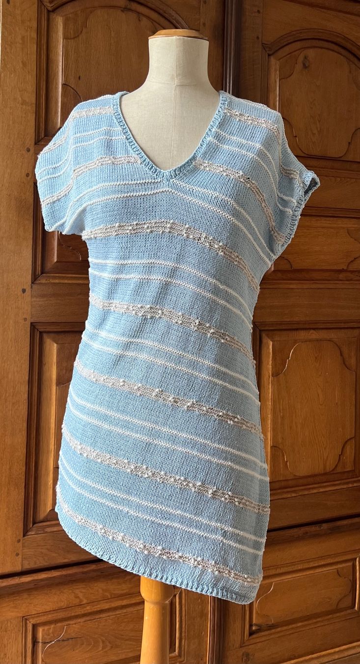 Vestiti: Sommer- Strickkleid hellblau – Usato da Aesch BL venduto da Sam-3