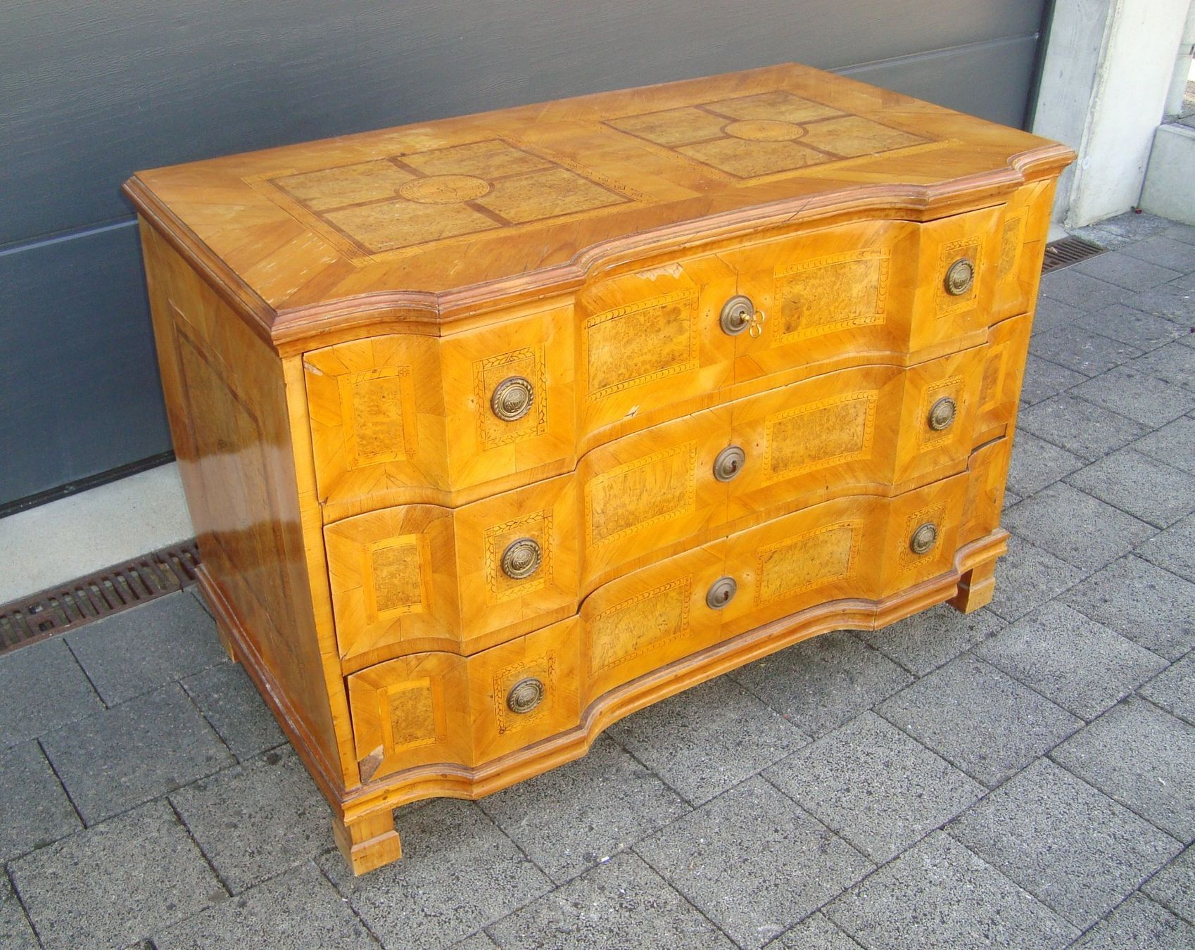 Commodes: Barock - Seize Kommode mit Intarsien, Kirschbaum – D'occasion à Oberdorf NW par Lufao