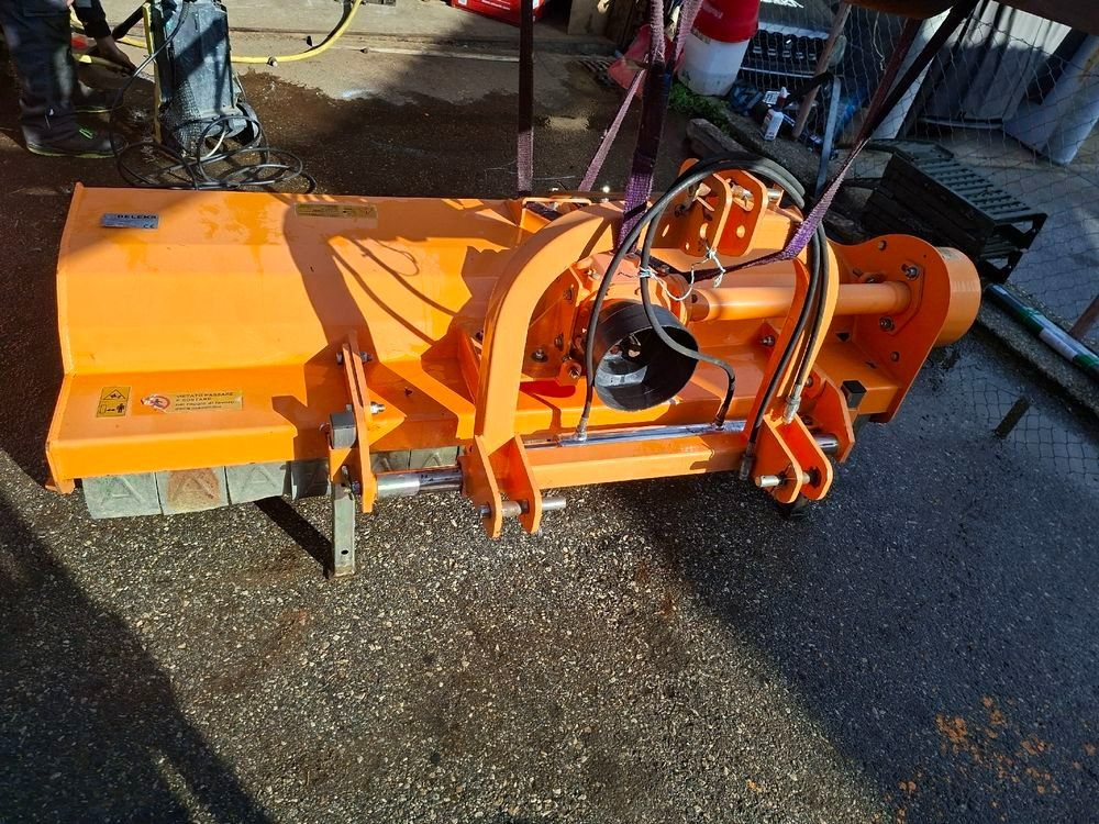 Tutte le macchine: Neue Mulcher Deleks mit Hammerschlegel 2m Breit – Usato da Kaltbrunn venduto da MA5555 1