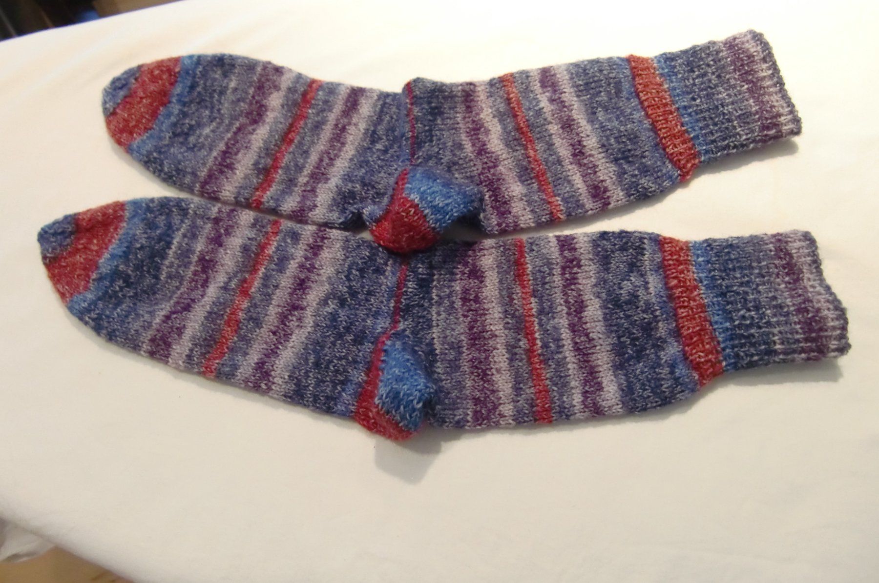 Calze: handgestrickte Socken Grösse 42/43 – Nuovo e nell'imballaggio originale da trüllikon venduto da marie2004