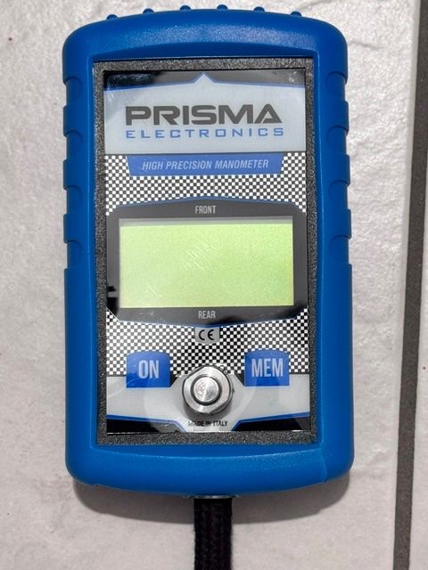 Mesurer: Prisma Pneudruckmesser neu – Neuf (Voir description) à Tafers par Peugeot407 1
