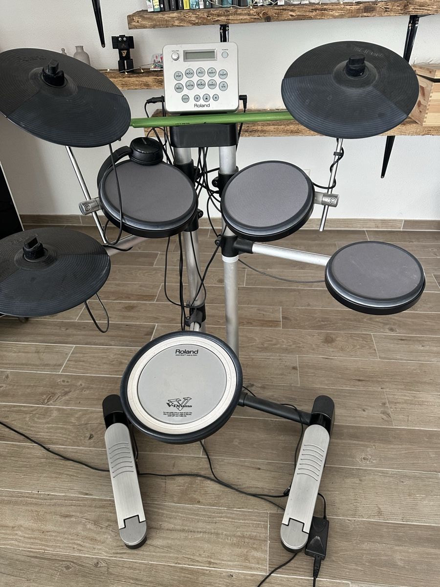 Roland Strumenti musicali: Roland Elektroschlagzeug – Usato da Reichenburg venduto da Roxy002 1