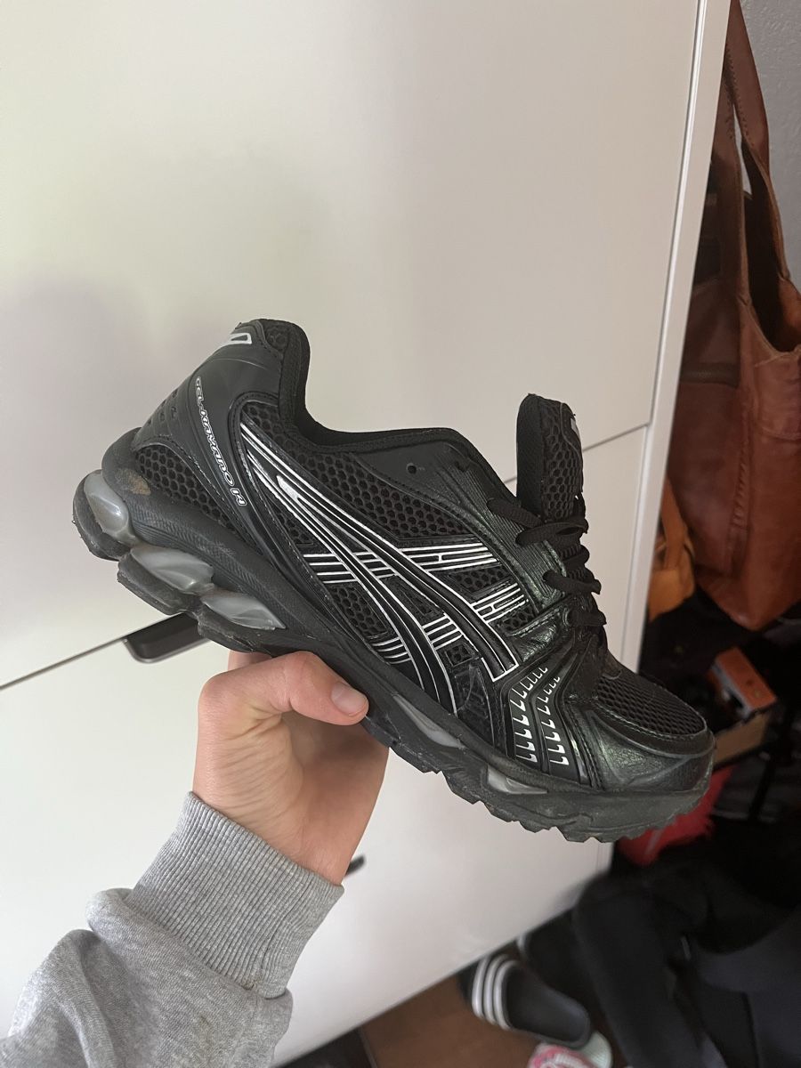 Asics Scarpe da uomo: Asics gel kayano gr 44 – Usato da Muntelier venduto da estavayer01