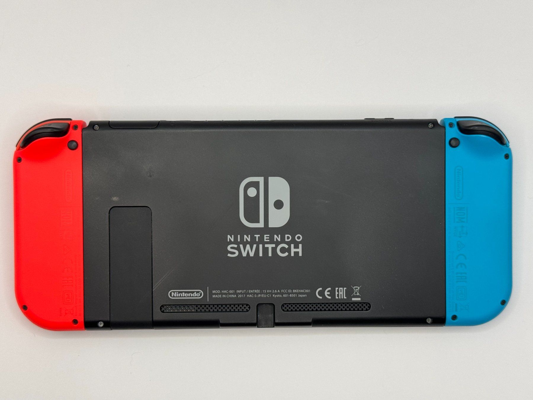 Nintendo Konsolen: Nintendo Switch V1 HAC-001 + Pro Controller + 200GB microSD – Gebraucht aus Naters von Dean.P 2
