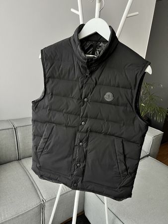 Moncler Herren Daunenweste / schwarz matt / Grösse 2 / 48