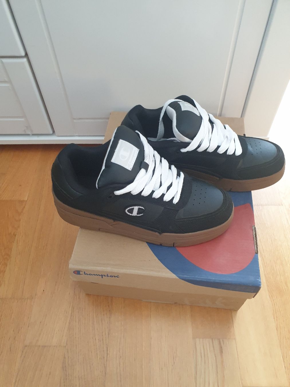Champion Scarpe da uomo: Chaussures Champion – Usato da Fribourg venduto da mal_8zjh 2