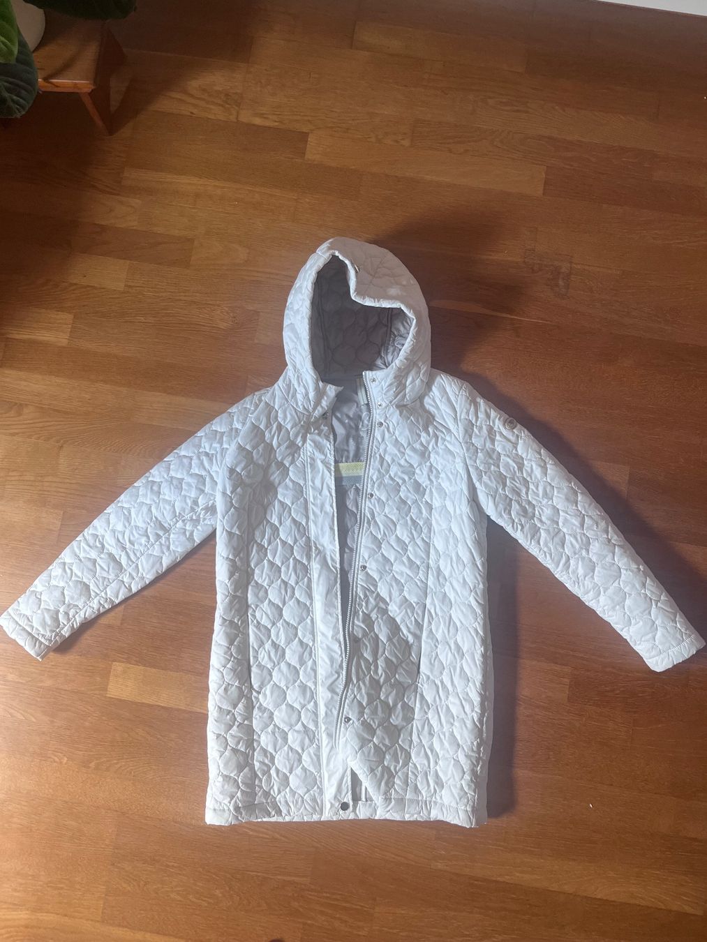 Bonita Vestes: weisse Steppjacke von Bonita – Neuf (Voir description) à Gerlafingen par Mapaho 1