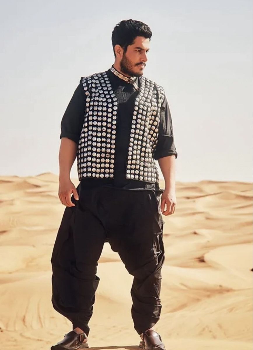 Altro in Moda uomo: Afghan Outfit Men – Nuovo (secondo la descrizione) da Zürich venduto da lschaff
