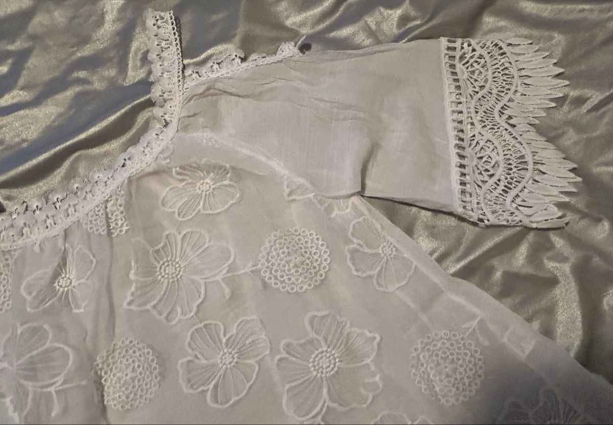 Camicette: ***raffiniertes Oberteil mit Spitzen Gr.L***NEU*** – Nuovo (secondo la descrizione) da Winterthur venduto da stella67 3
