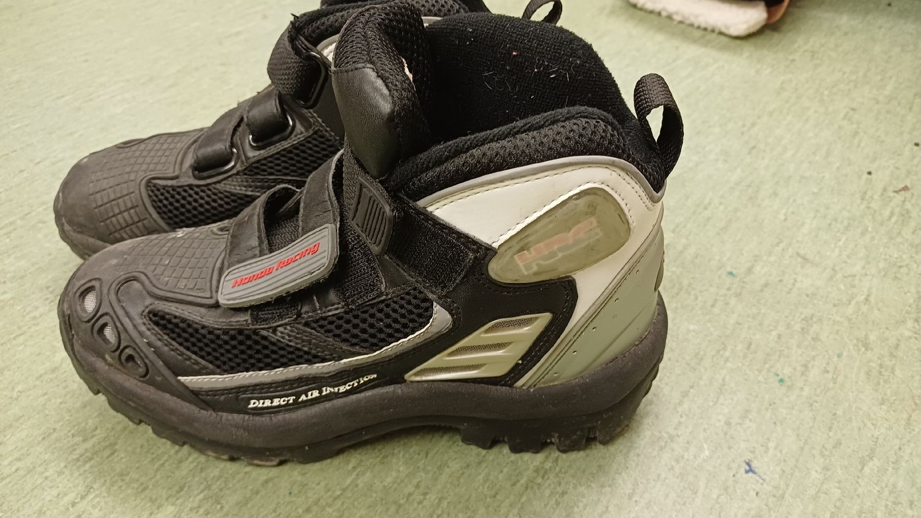 Herrenschuhe: Motorradschuhe Honda HRC Schuhe – Gebraucht aus Degersheim von Alphi