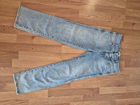 Sehr gut erhaltene CLOSED Jeans Grösse 27 Cropped X