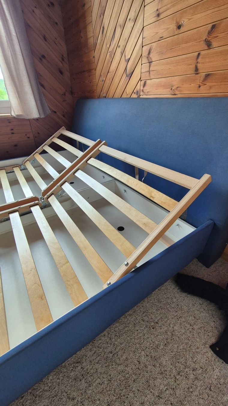 Letti: Bett mit Lattenrost, 180x200 cm – Usato da Hohentannen venduto da dav_2lj8 2