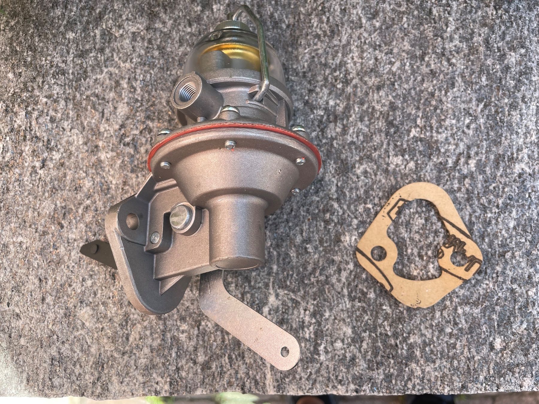 Jeep Tutti pezzi di ricambio auto: Benzinpumpe Jeep CJ5 – Nuovo (secondo la descrizione) da Sargans venduto da Cejowa 1