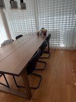 Tisch + 6 Stühle