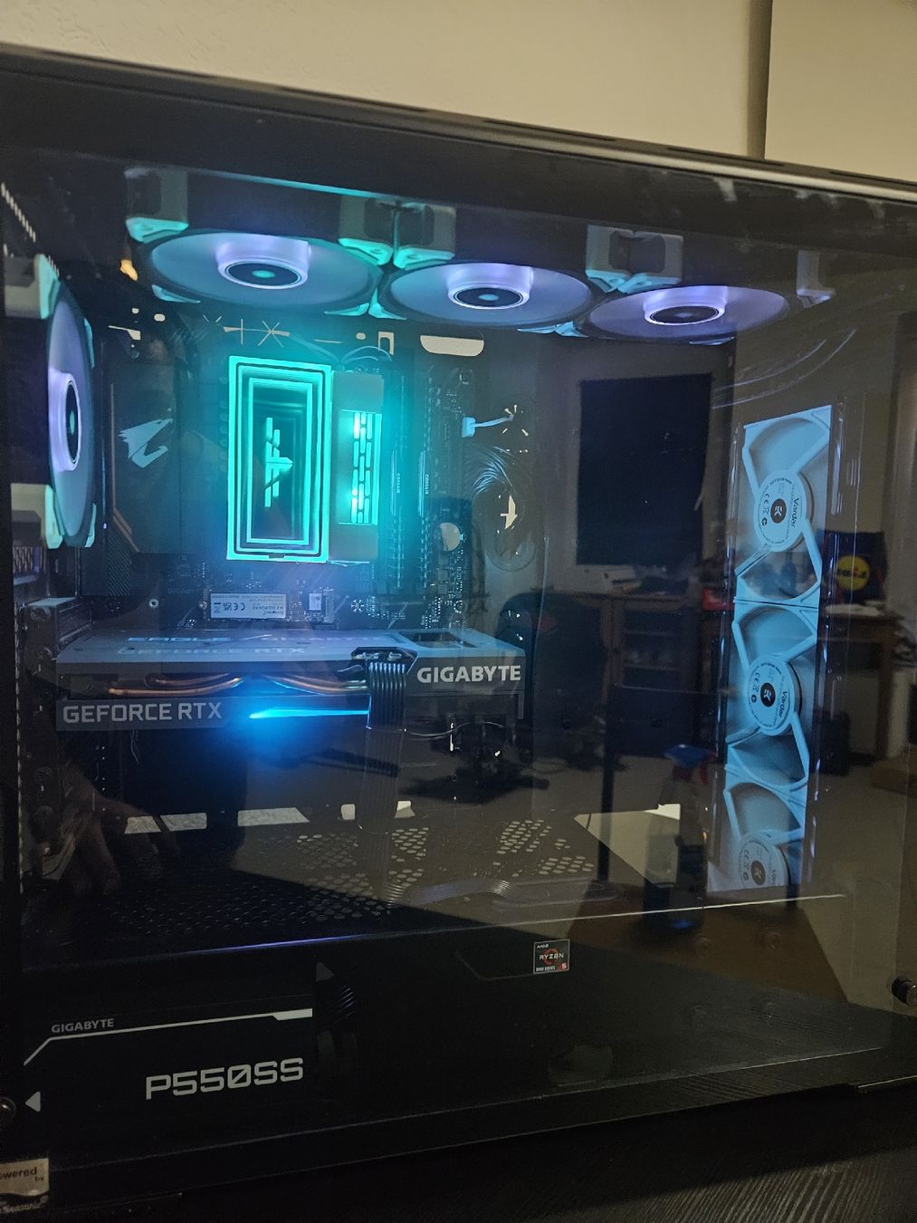 Amd PCs: PC Gaming  – D'occasion à Puidoux par dav_n6gv 3