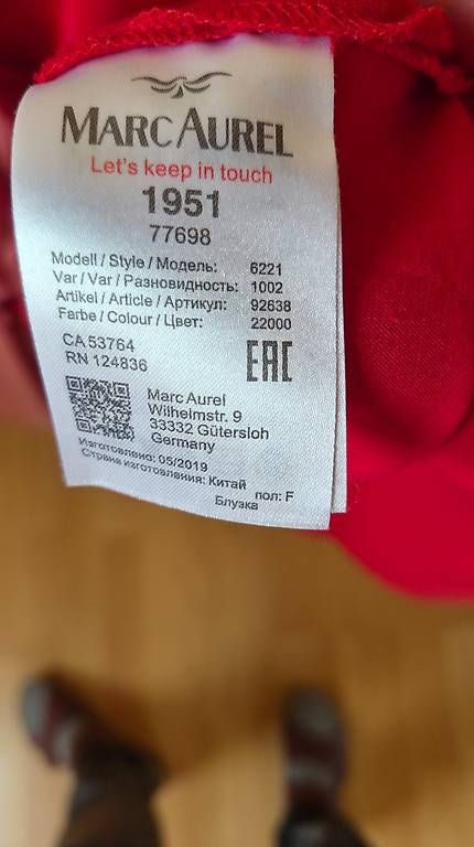Camicette: Bluse – Usato da Zofingen venduto da PiaZ0102 1