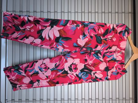 Damen Hose bunt mit Blumenmuster gebraucht guter Zustand