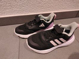 Adidas Hallenschuhe/Sneaker - Gr. 32