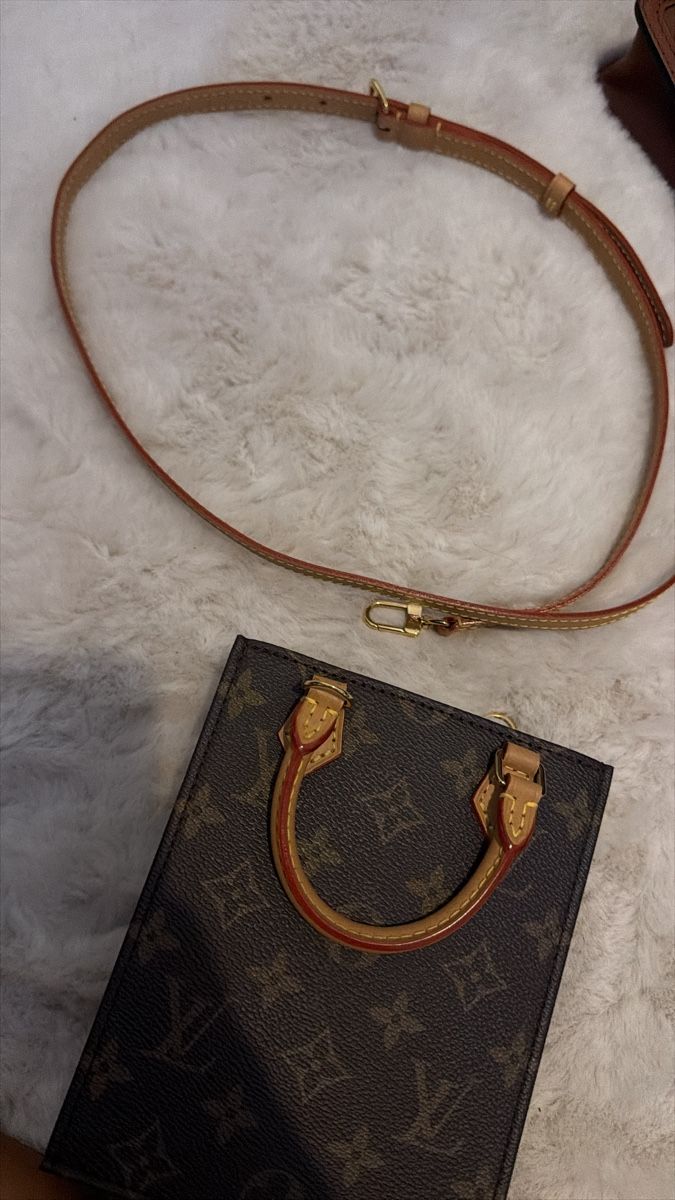 Louis Vuitton Borse da donna: Louis Vuitton petite Sac – Nuovo e nell'imballaggio originale da Oberwil BL venduto da pas_99pv