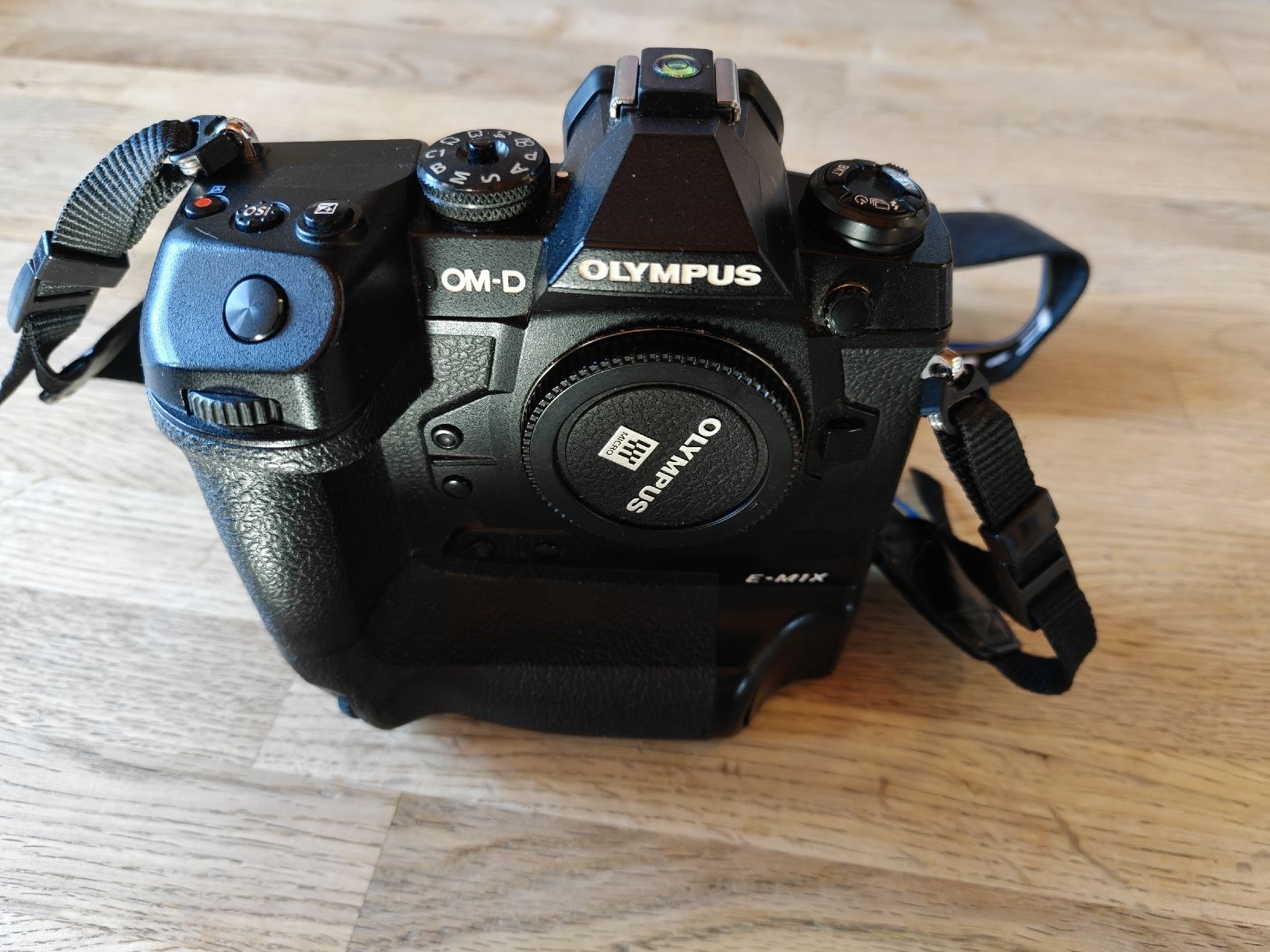 Olympus Kamera: Olympus OMD E-M1X – Gebraucht aus Ossingen von Buebsi