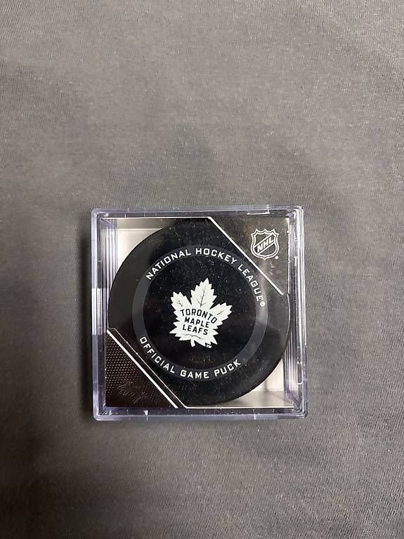 Ballons: Official Game Puck Toronto Maple Leafs – D'occasion à Ried bei Kerzers par yann2601