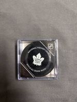Official Game Puck Toronto Maple Leafs