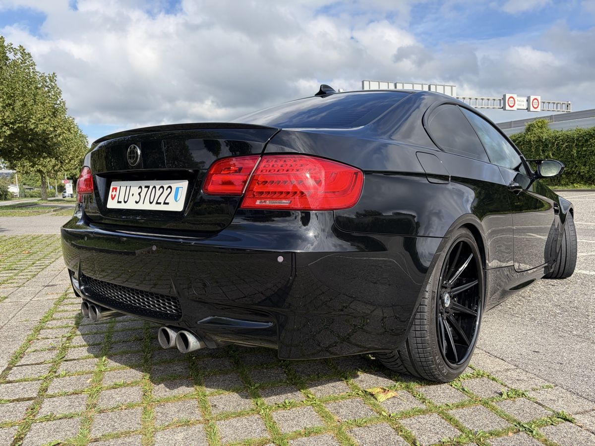 BMW Autos: BMW M3 E92 / 1. Hand / Handschalter  – D'occasion à Buchrain par bbrules1886 4