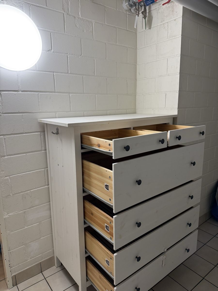 Armoires: Ikea Schrank – D'occasion à Binningen par MichPam71 2