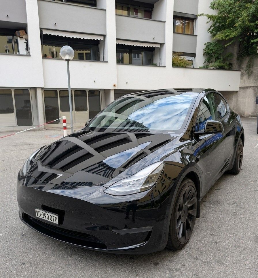 Tesla Autos: Tesla Model Y Long Range Dual Motor – D'occasion à Lausanne par joa_nf6n 2